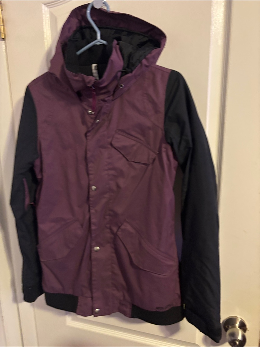 Burton Men’s Purple and Black Hooded Ski Jacket